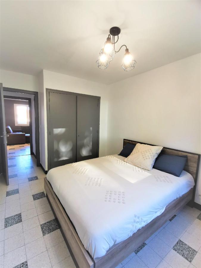 Appartement Tout Confort Refait A Neuf Moulins  Kültér fotó